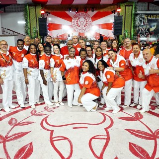 UPM ESCOLHE SEU HINO